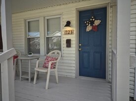 Front Porch - 721 Hanford St