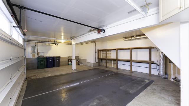 Building Photo - 4 bedroom in Issaquah WA 98027