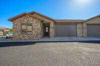 Building Photo - 1334 Scout Trl