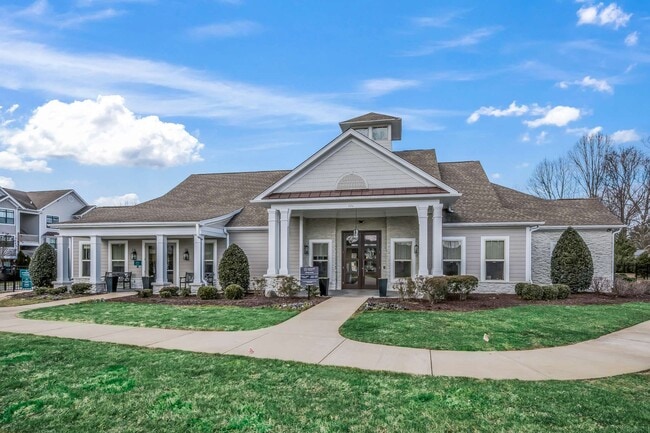 Building Photo - Richland Falls