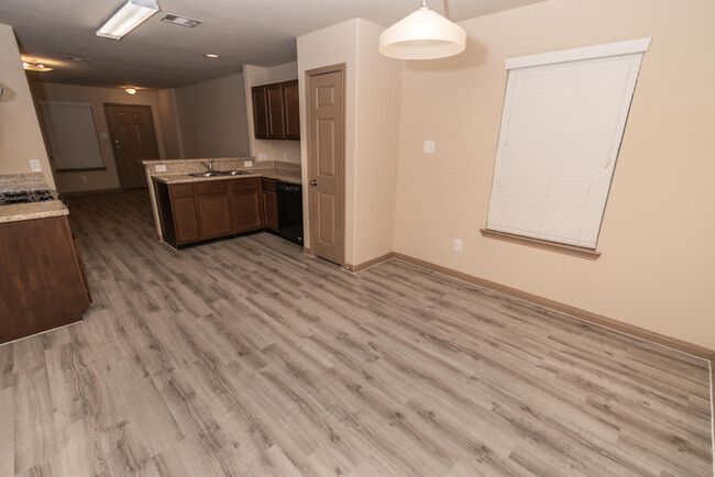 Building Photo - 5707 Long Arbor Ln