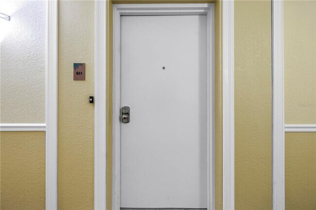 Building Photo - Beautiful 2BR/2BA Waterfront Condo in 55+ Community – Available for Rent!