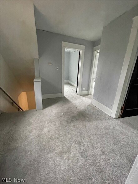 Building Photo - 4754 Blythin Rd