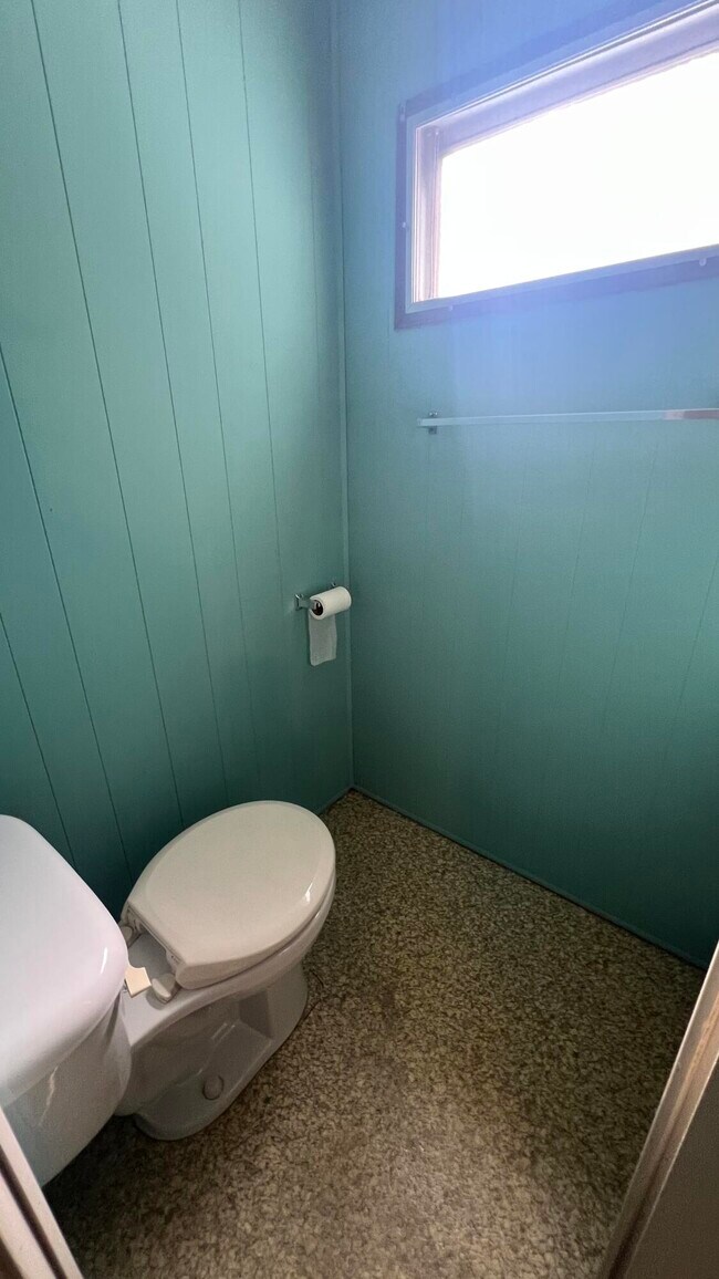 Building Photo - 139 Vindale Ave