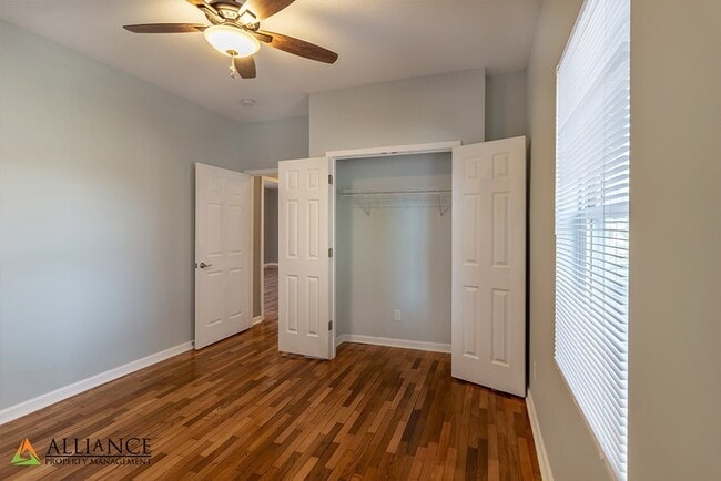 Building Photo - 917 Kearney St