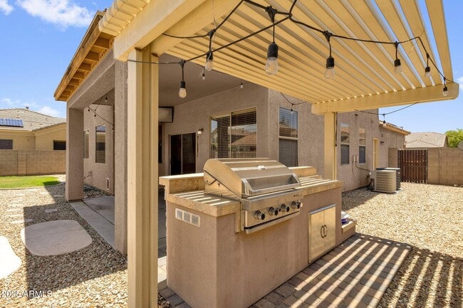 Building Photo - 12952 W Vista Paseo Dr