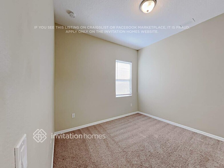 Building Photo - 652 Newhall Ln