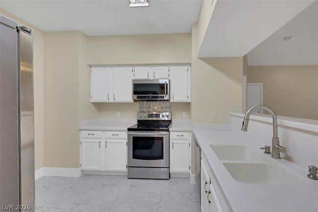 Building Photo - 45 Maleena Mesa St