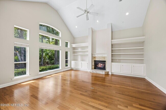 Building Photo - 213 Green Heron Way
