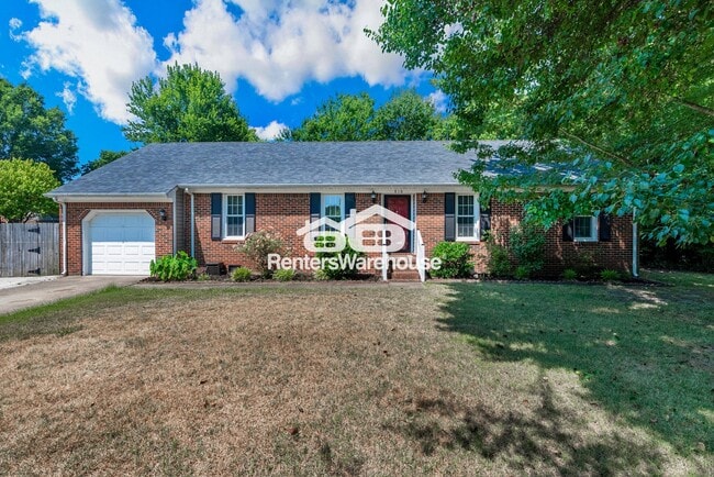 Building Photo - 816 Pin Oak Pl