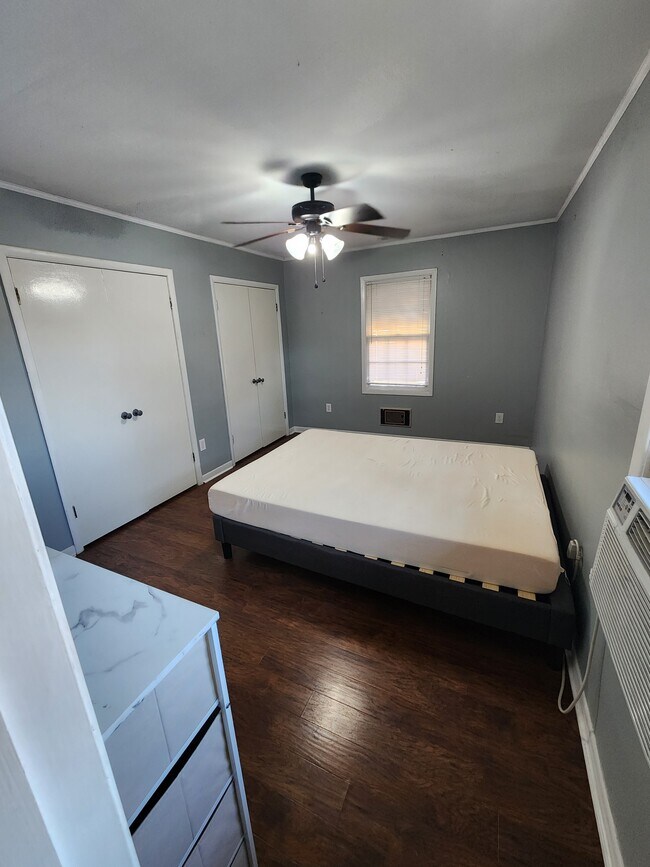 Building Photo - 1125 FRANCES ST