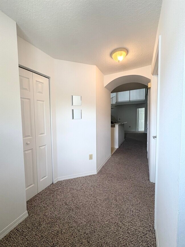 Building Photo - 17201 Harbour Vista Cir