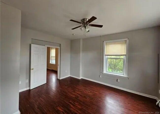 Primary Photo - 411 E Main St
