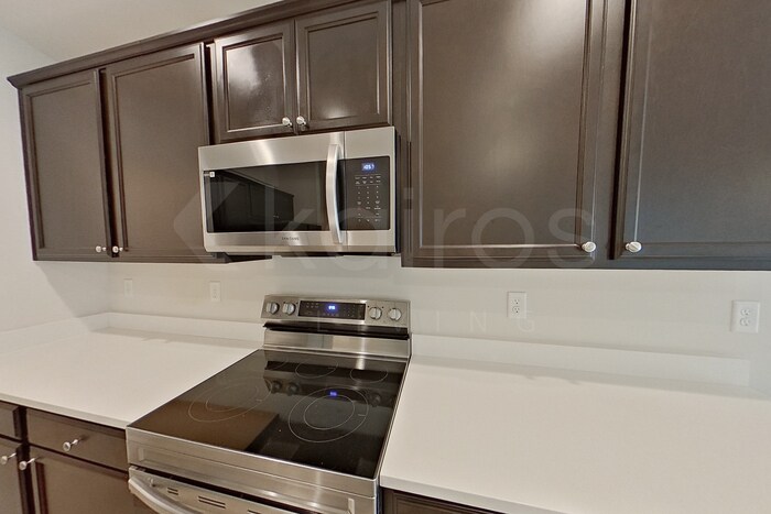 Building Photo - 19 Carrollton Dr