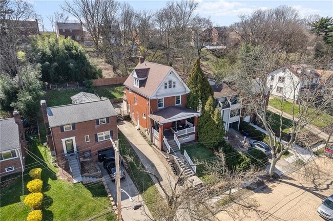 Building Photo - 840 Kewanna Ave