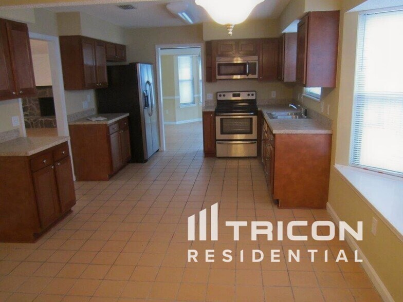 Building Photo - 4171 Dunraven Ln