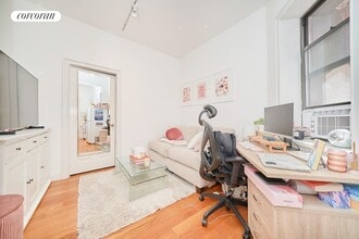 Building Photo - 172 Mulberry St