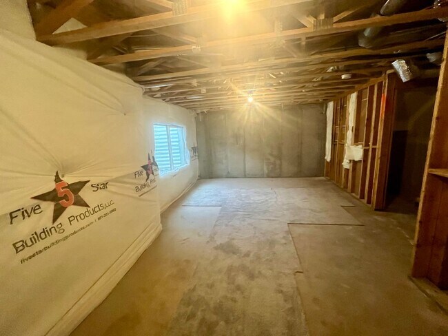 Building Photo - Lovely townhome for rent in American Fork