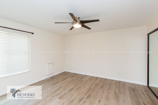 Building Photo - OCEAN BEACH GEM , 2 BEDROOM 2 BATH WITH AS...