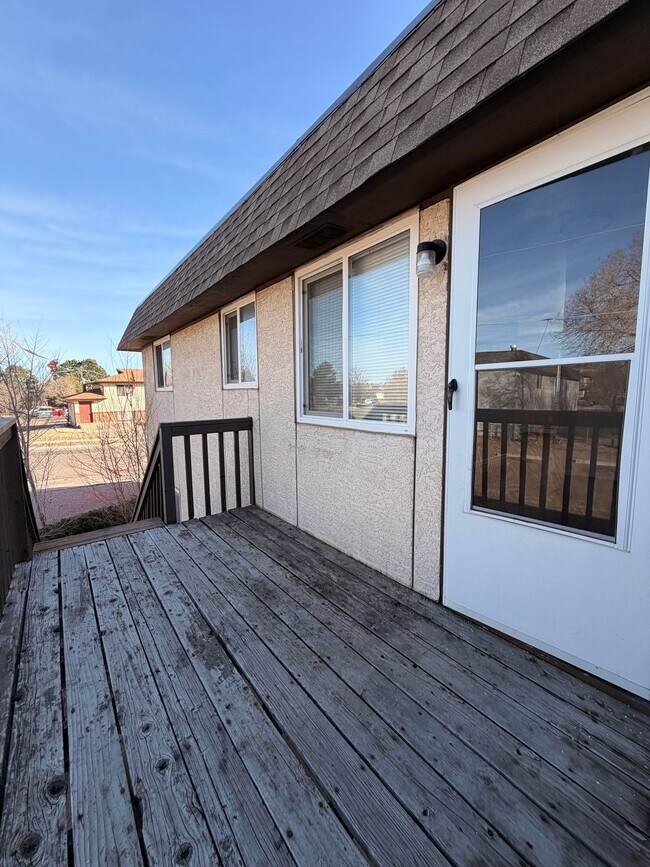 Building Photo - 4234 Forrest Hill Rd