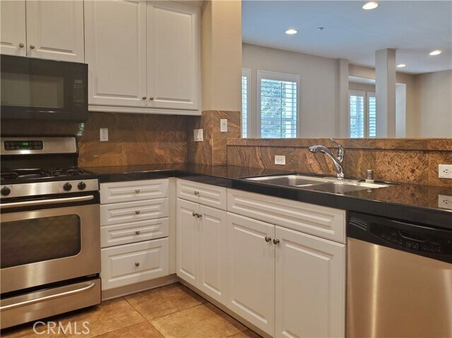 Building Photo - 55 Regal