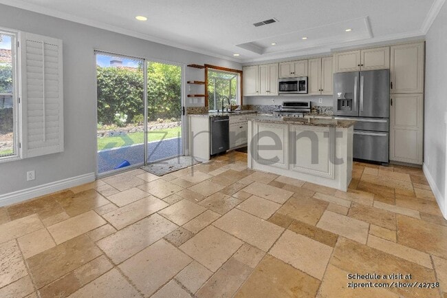 Building Photo - 28511 La Alcala