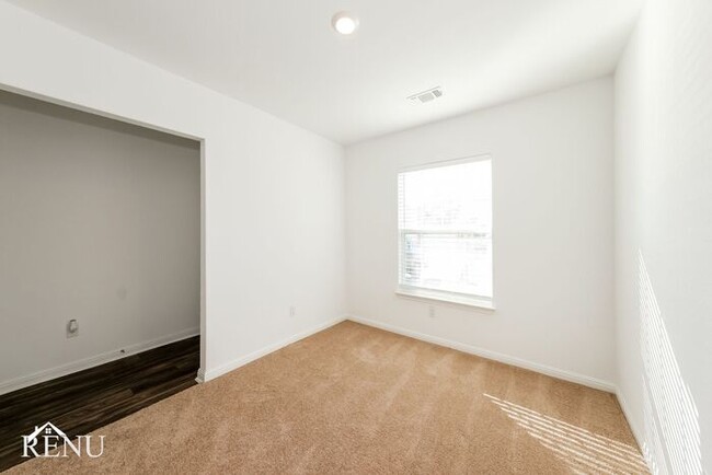 Building Photo - Coming Soon!