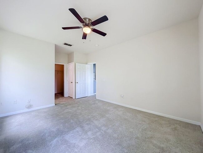 Building Photo - 3757 Conroy Rd