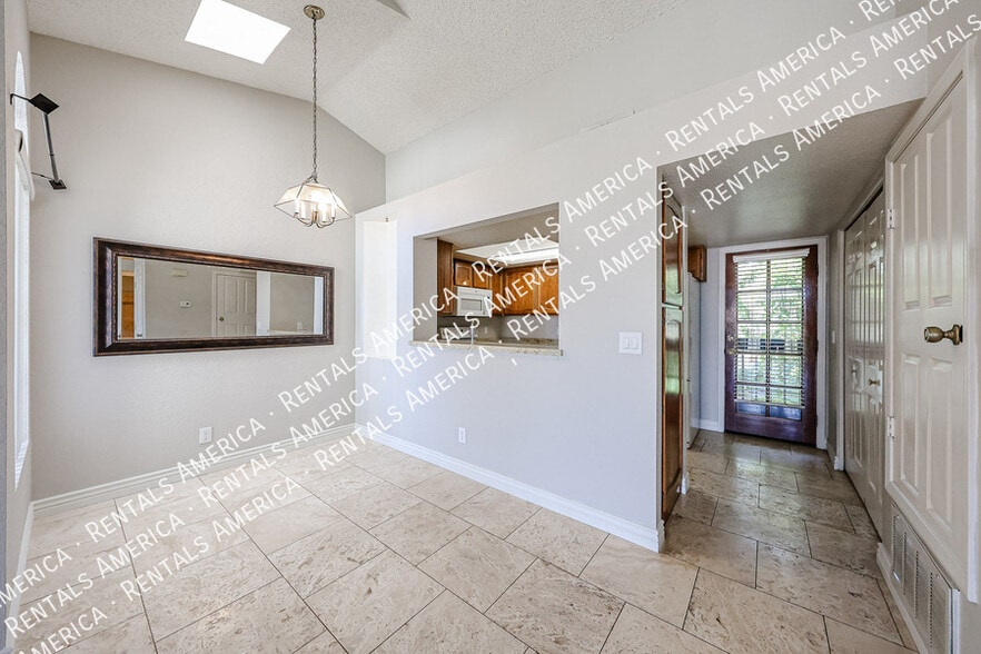 Building Photo - 11011 N 92nd St