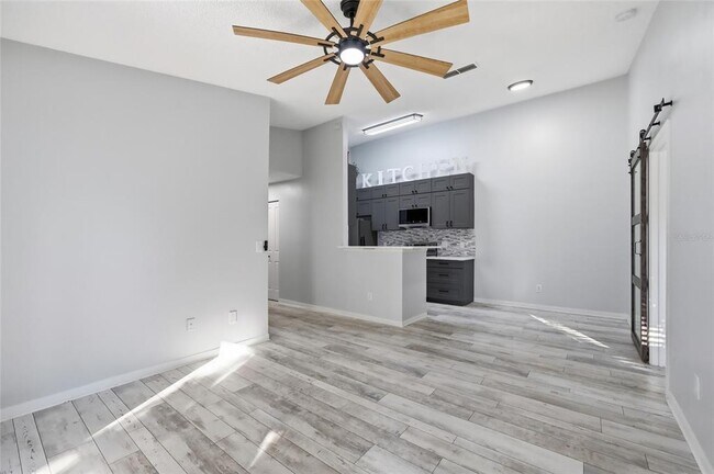 Building Photo - 2532 Grassy Point Dr