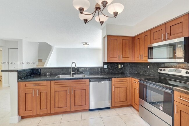 Building Photo - 1733 Village Blvd