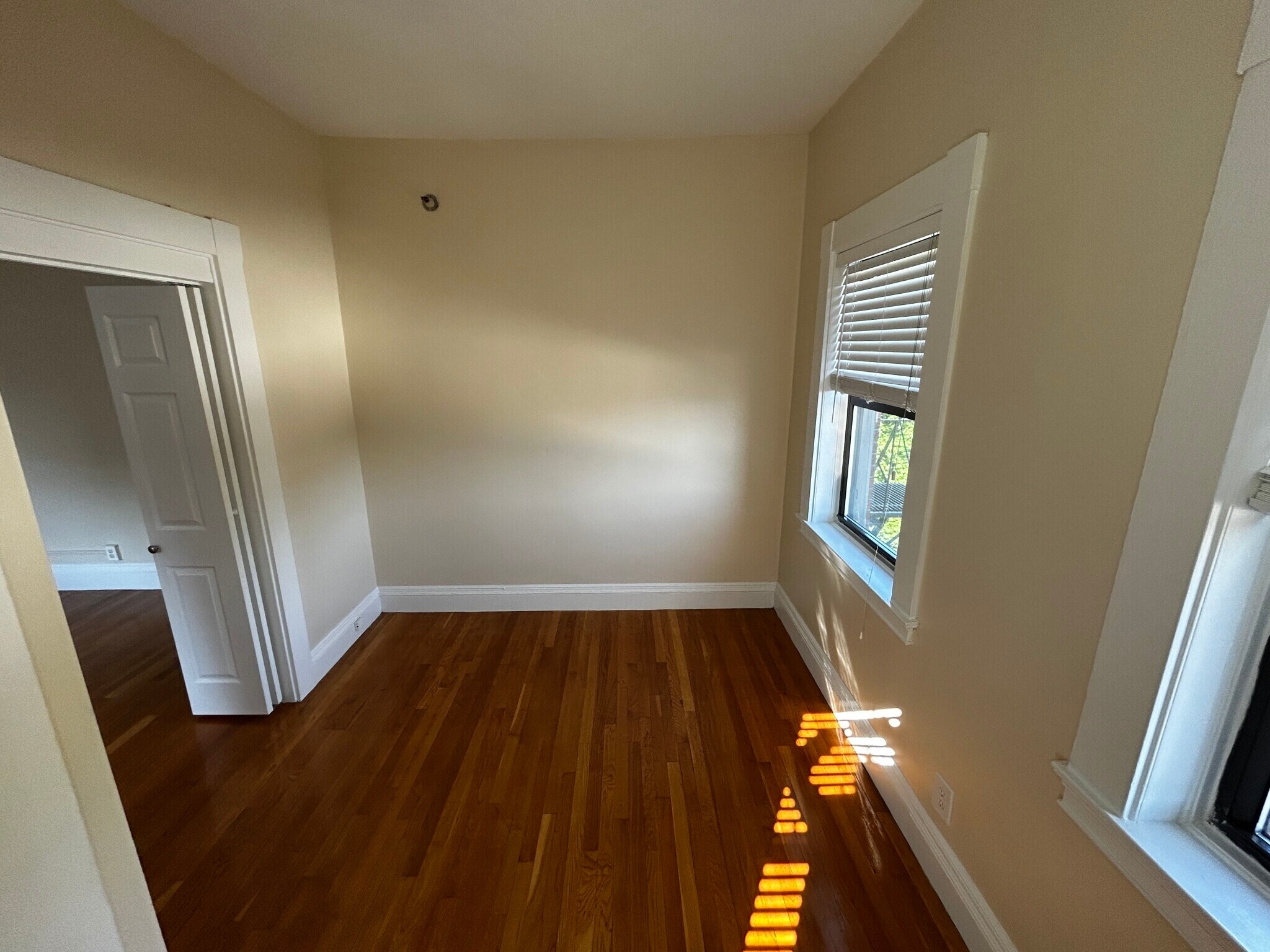 Building Photo - 1402 Beacon St