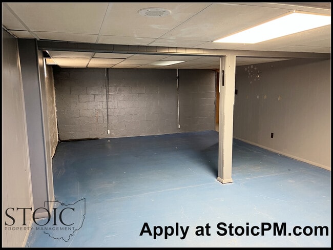 Building Photo - 5270 Carbondale Dr