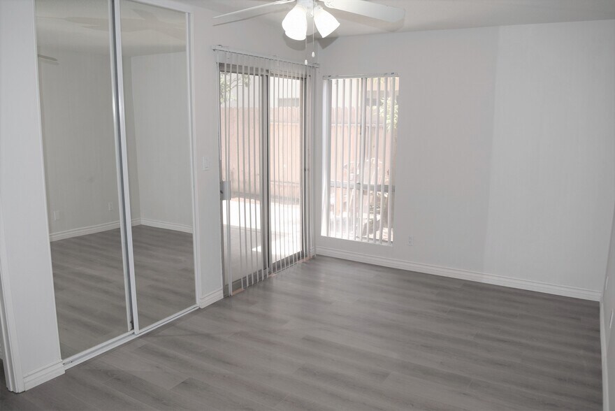 Master Bedroom - 16042 Waikiki Ln