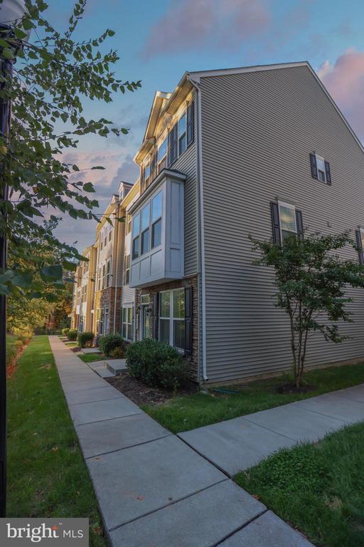 Building Photo - 1437 Strahorn Rd