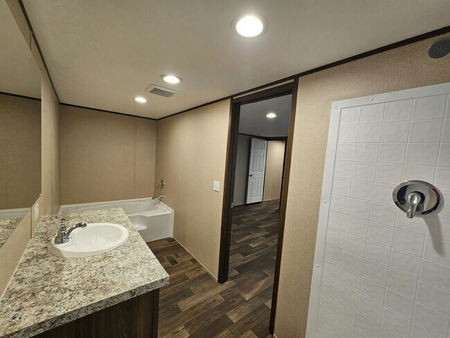 Building Photo - 1078 Myakka Dr