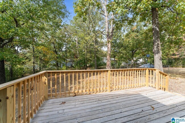 Building Photo - 1404 4th Pl NW