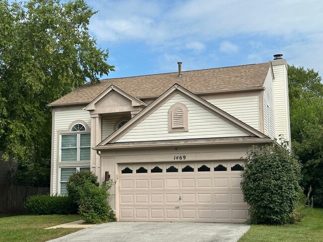 Building Photo - 1469 Braymore Cir W