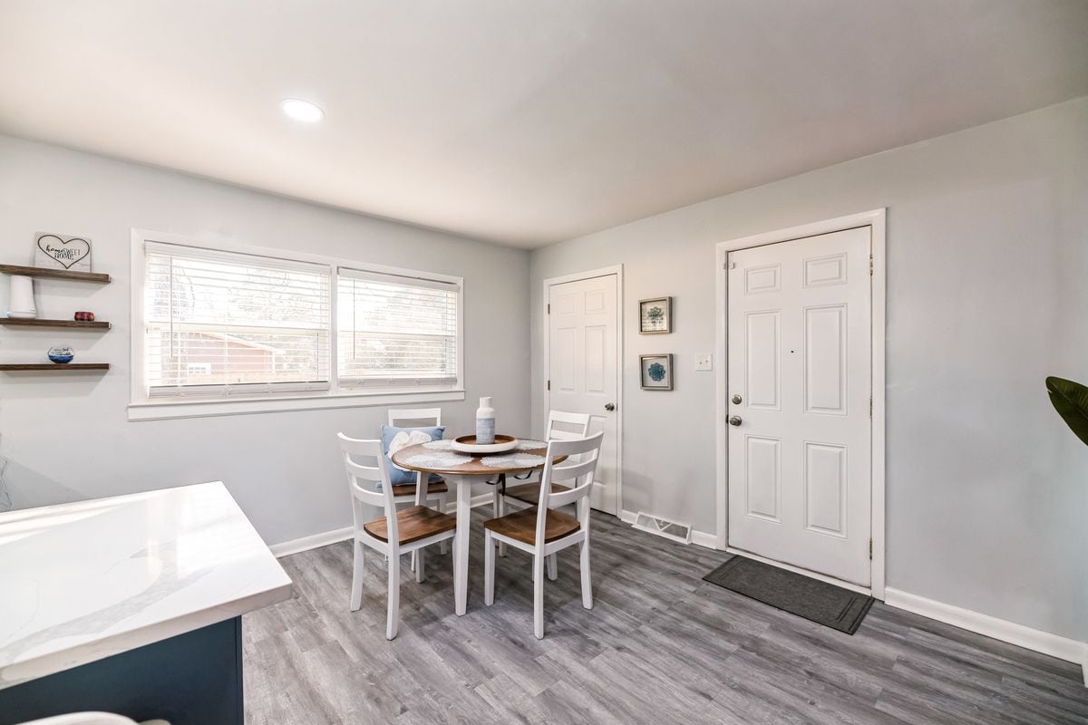 Building Photo - 1419 Westmoreland Ave