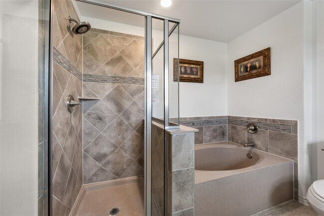 Building Photo - 3853 Legend Hill