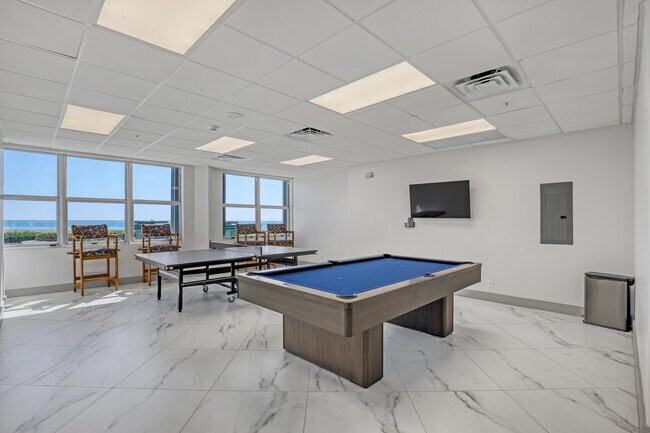Building Photo - 5200 N Ocean Dr