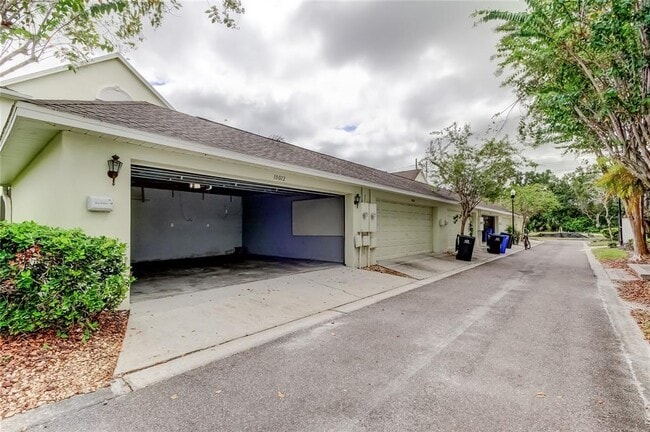 Building Photo - 10012 Tate Ln