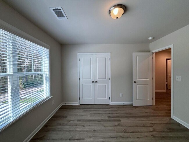 Building Photo - 235-E Alston Ridge Dr