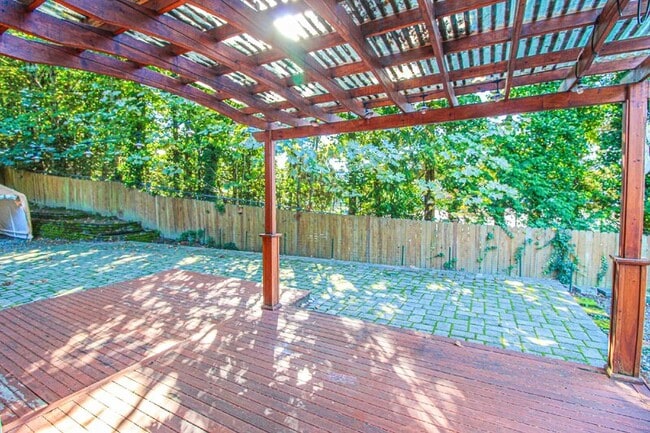 Building Photo - 17630 17th Dr SE