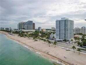 Building Photo - 209 N Fort Lauderdale Beach Blvd