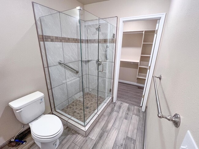 Building Photo - S109 Gemstone Properties - studio apartmen...