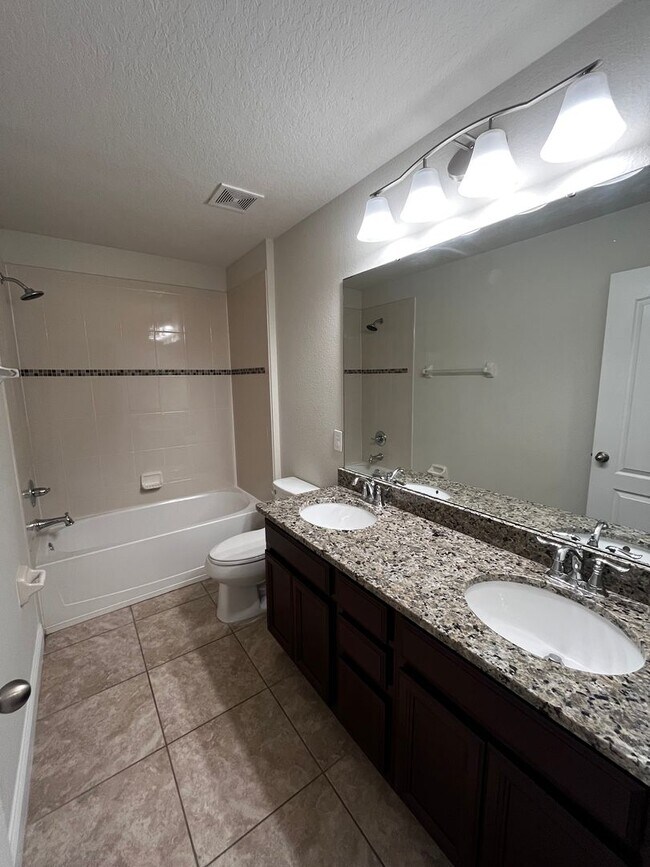 Building Photo - 7506 Aloma Pines Ct