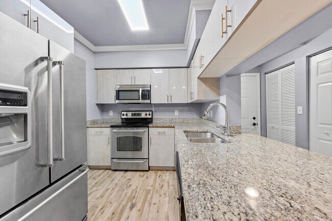 Building Photo - 6410 Emerald Dunes Dr