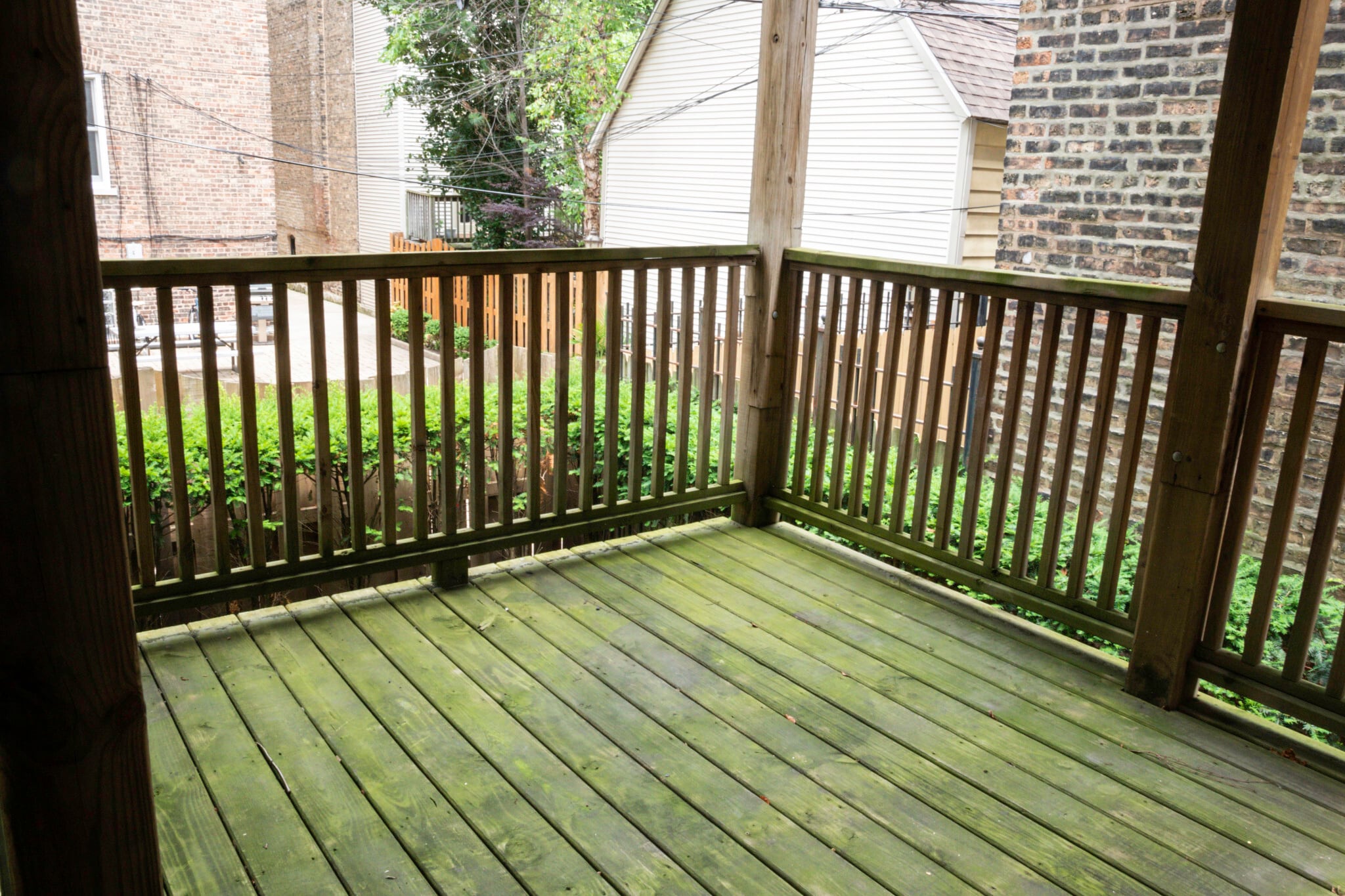 Building Photo - 652 W Buckingham Pl