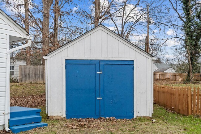 Building Photo - Cozy 3bd/1bth Cottage in Alcoa!